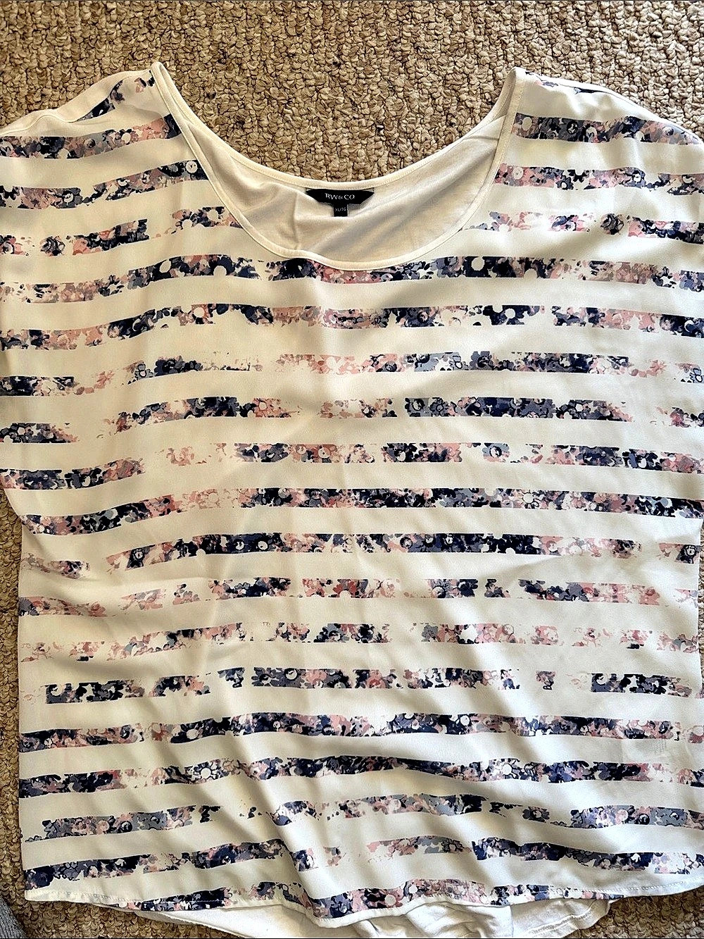 RW&CO. Striped Short Sleeve Top in White & Blue Size XL